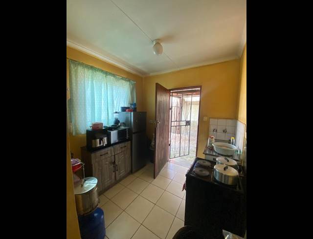 7 BEDROOM HOUSE FOR SALE IN PAYNEVILLE